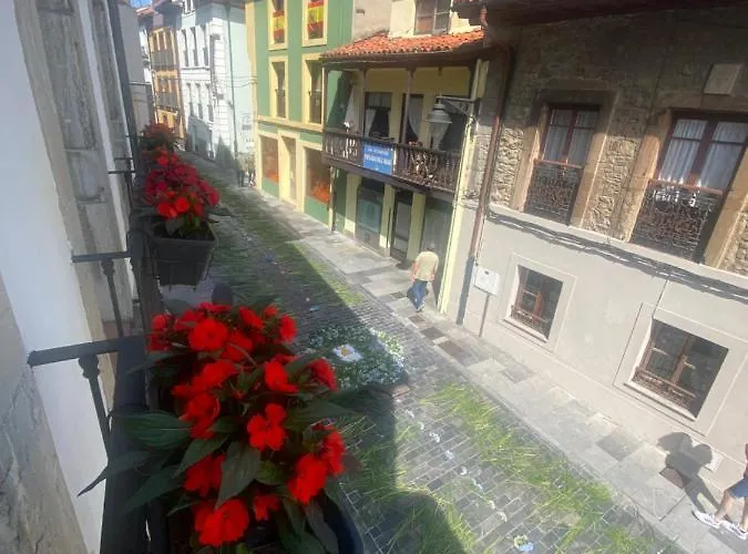 En Chanclas A La Playa Luanco